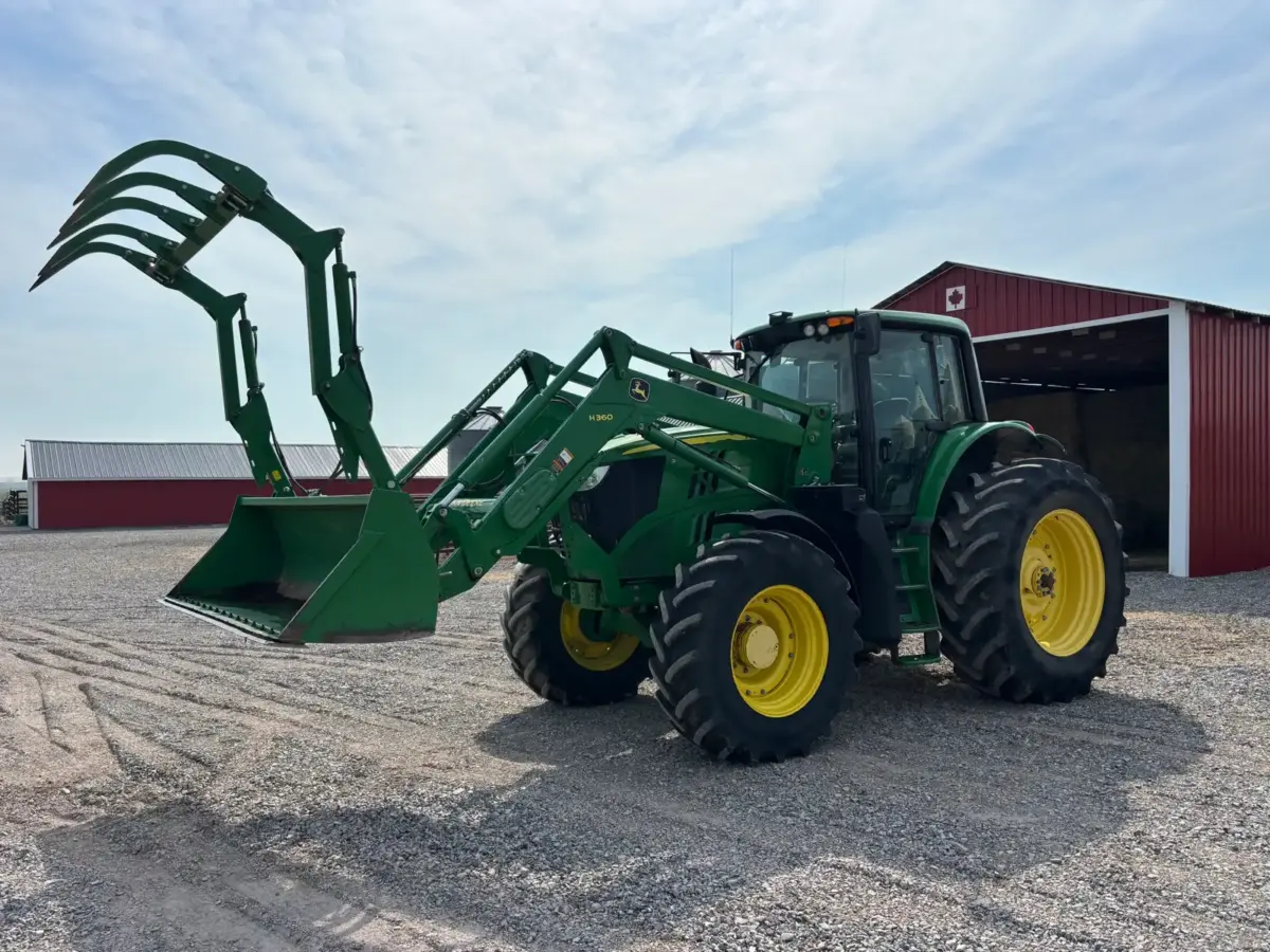 2015 John Deere 6170M w/ H360 Loader Bucket/Grapple